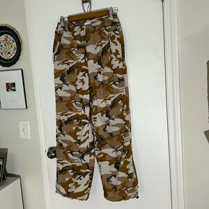 BDG Oversized Camo Pants Joggers Small